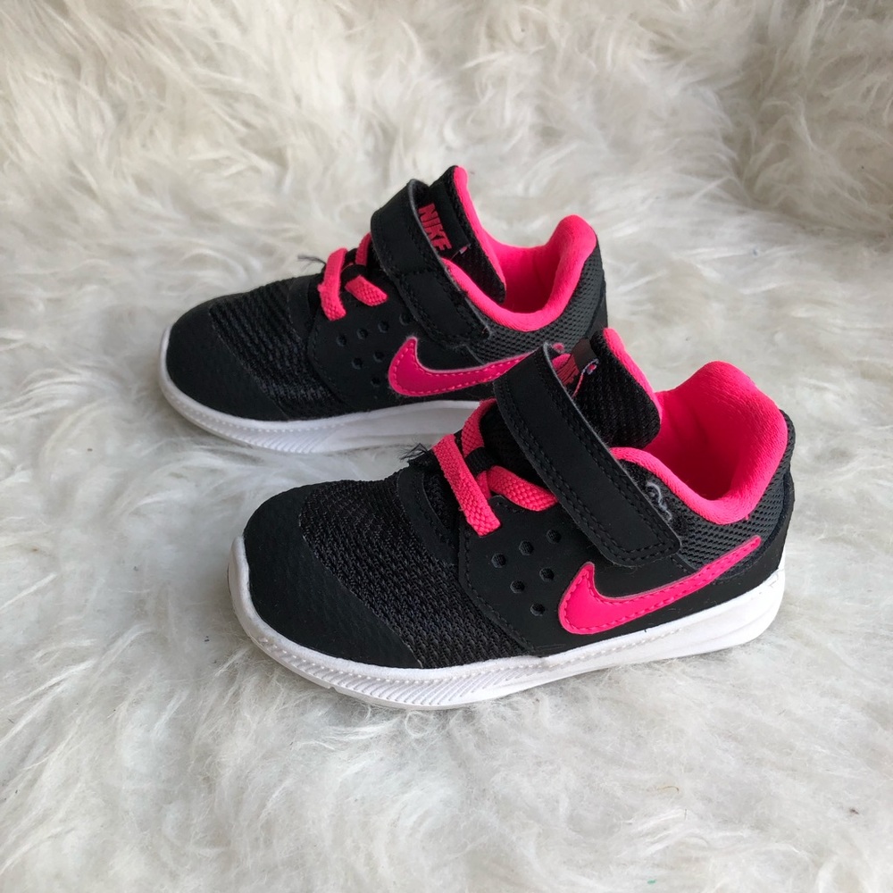 Nike shoes for girl. Size 6C